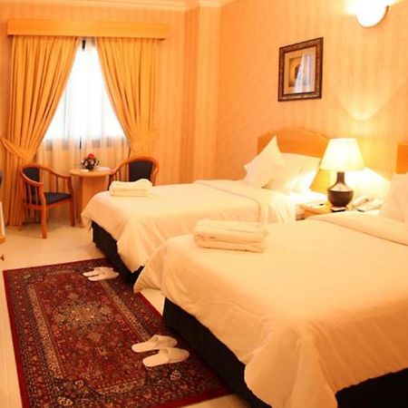 Welcome Hotel Apartments 1 Дубай Екстериор снимка