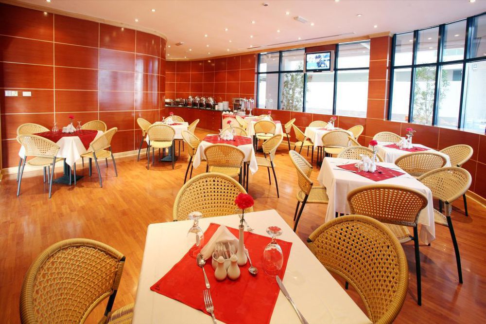 Welcome Hotel Apartments 1 Дубай Екстериор снимка