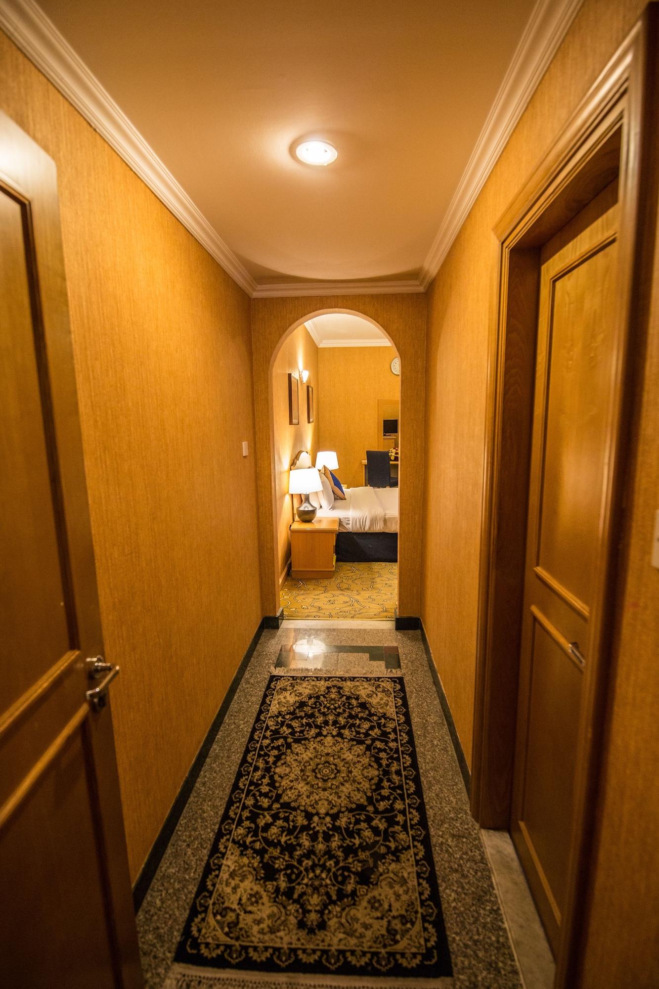 Welcome Hotel Apartments 1 Дубай Екстериор снимка