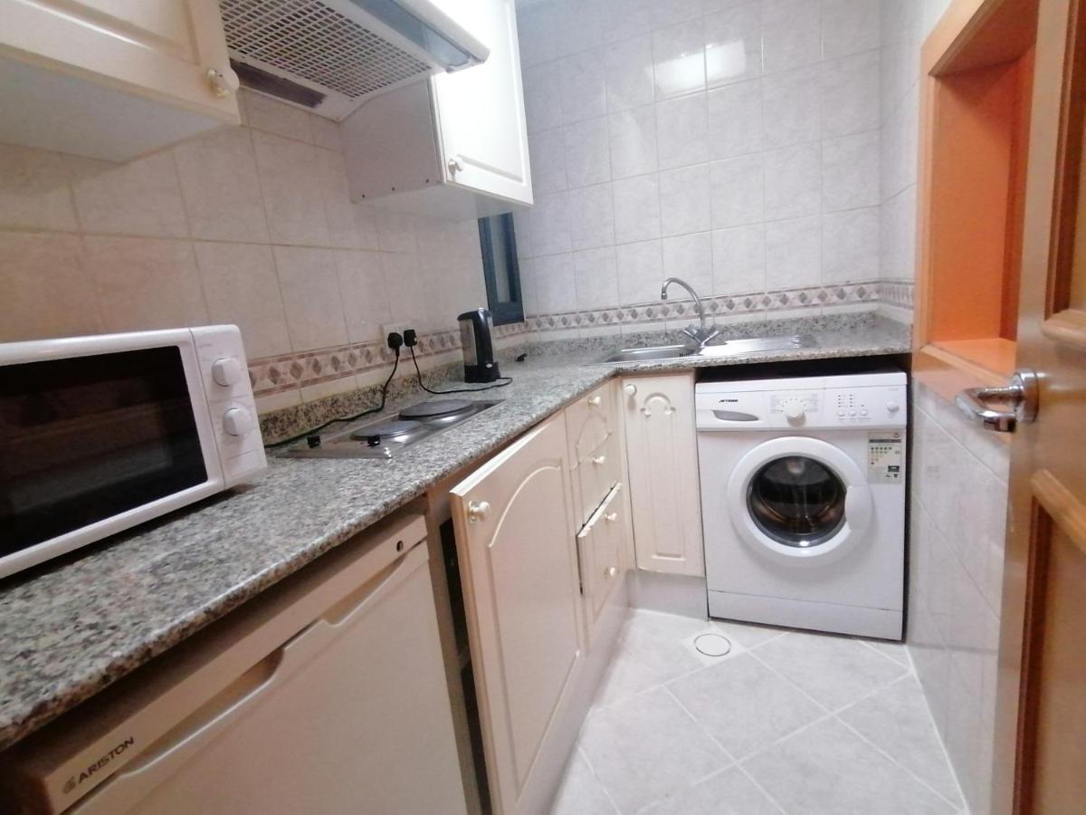 Welcome Hotel Apartments 1 Дубай Екстериор снимка