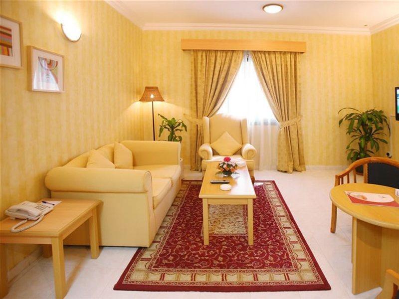 Welcome Hotel Apartments 1 Дубай Екстериор снимка