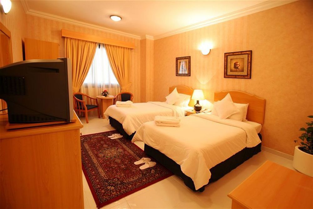 Welcome Hotel Apartments 1 Дубай Екстериор снимка