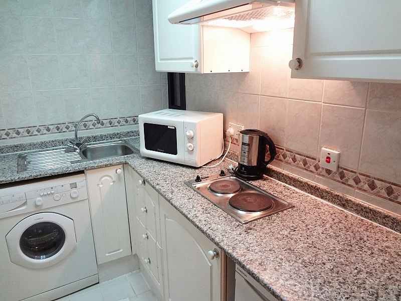 Welcome Hotel Apartments 1 Дубай Екстериор снимка