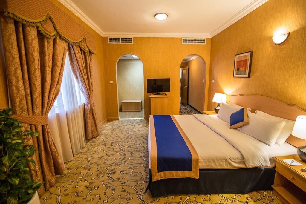 Welcome Hotel Apartments 1 Дубай Екстериор снимка