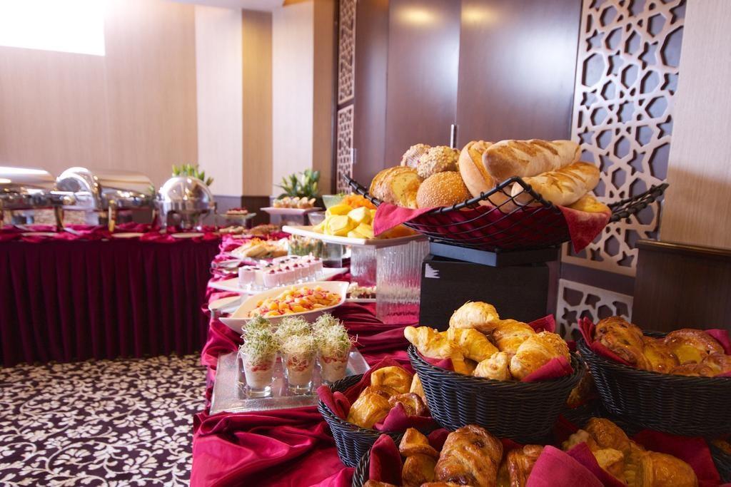 Welcome Hotel Apartments 1 Дубай Екстериор снимка